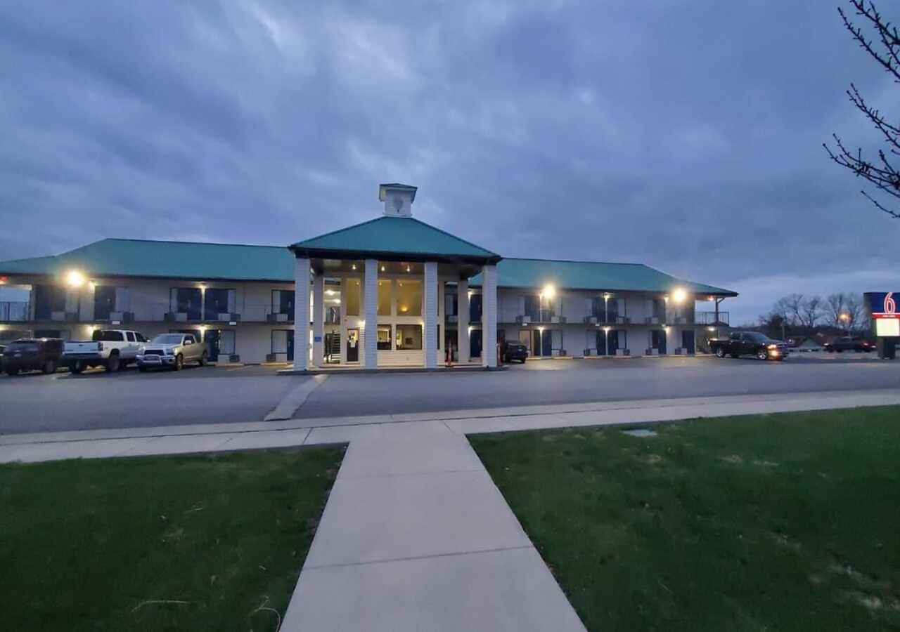 Crestview Inn Брансон-Уэст Экстерьер фото